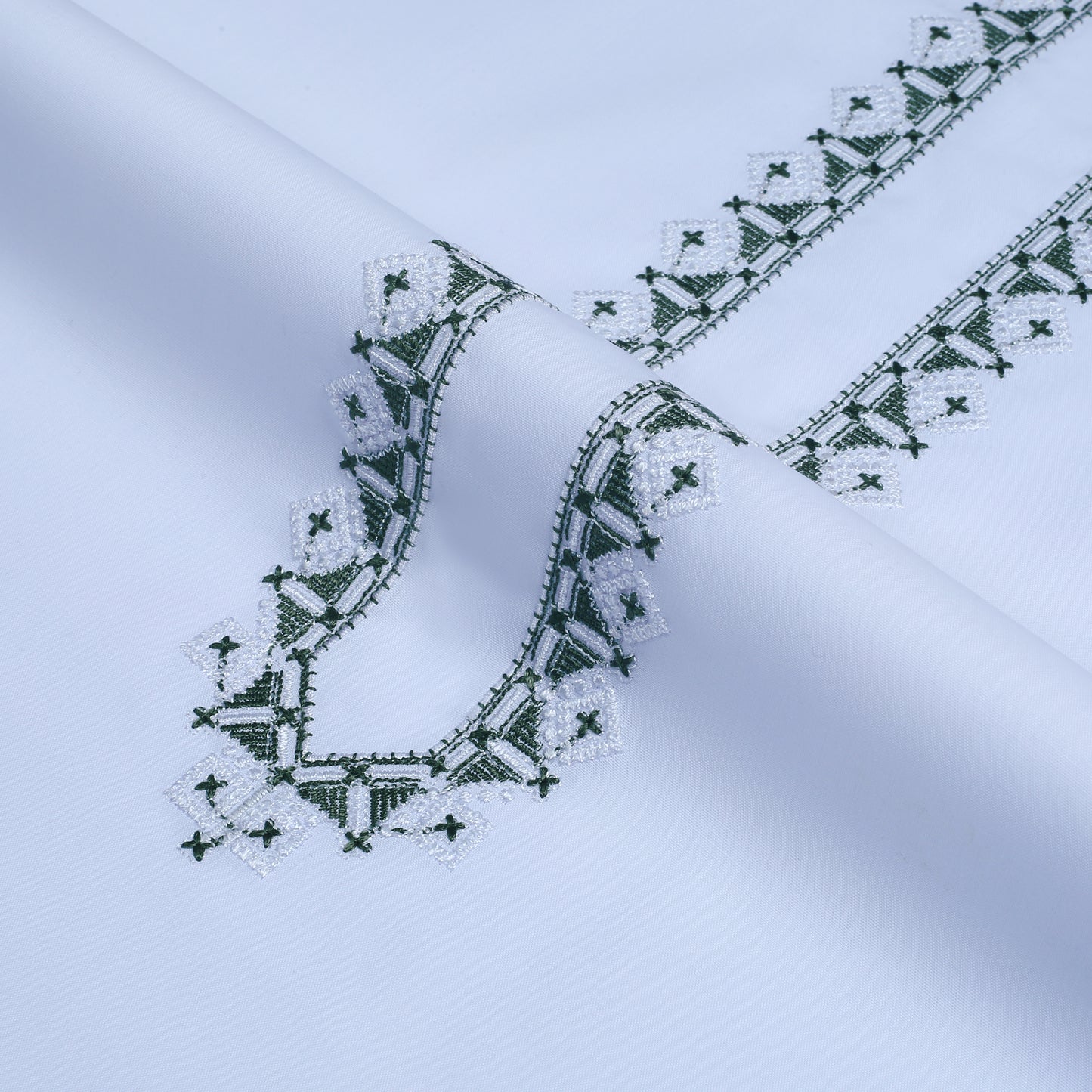 Men Embroidered Unstitch Kameez Shalwar - White