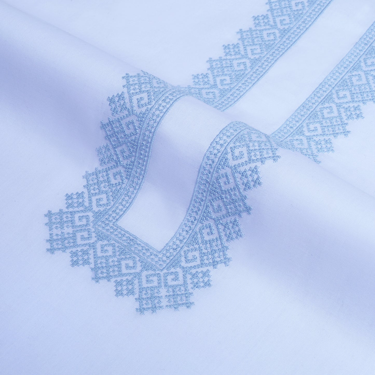 Men Embroidered Unstitch Kameez Shalwar-White
