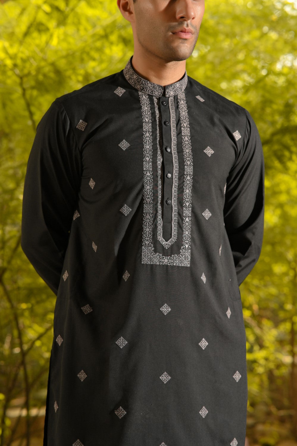 Men Unstitch Embroidered Neckline Kameez Shalwar With Front Spray Black
