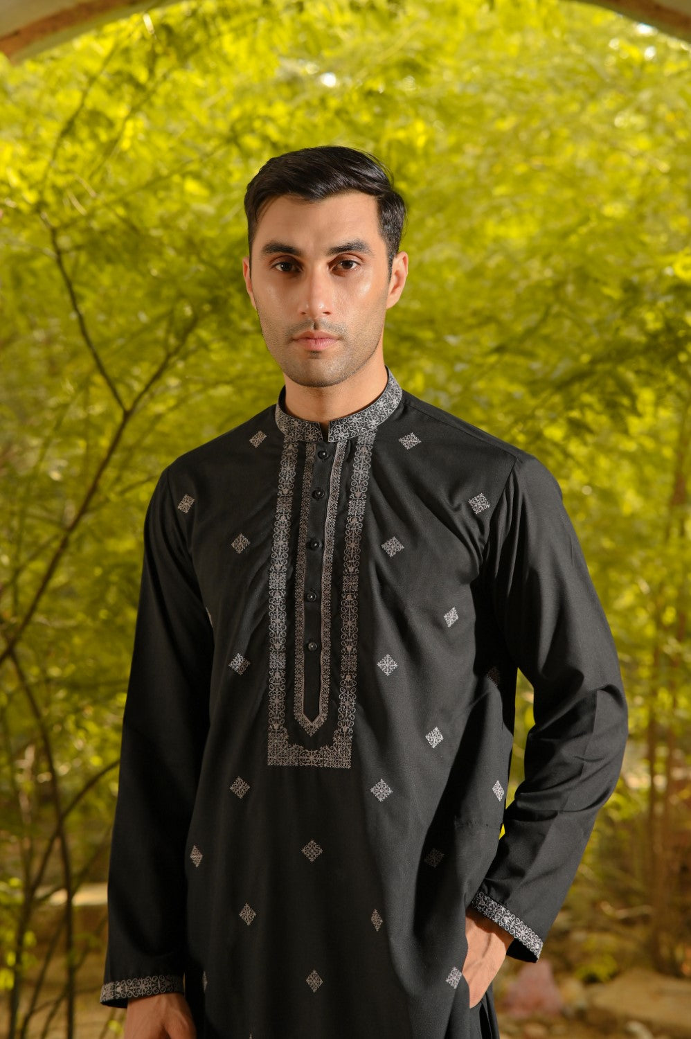 Men Unstitch Embroidered Neckline Kameez Shalwar With Front Spray Black
