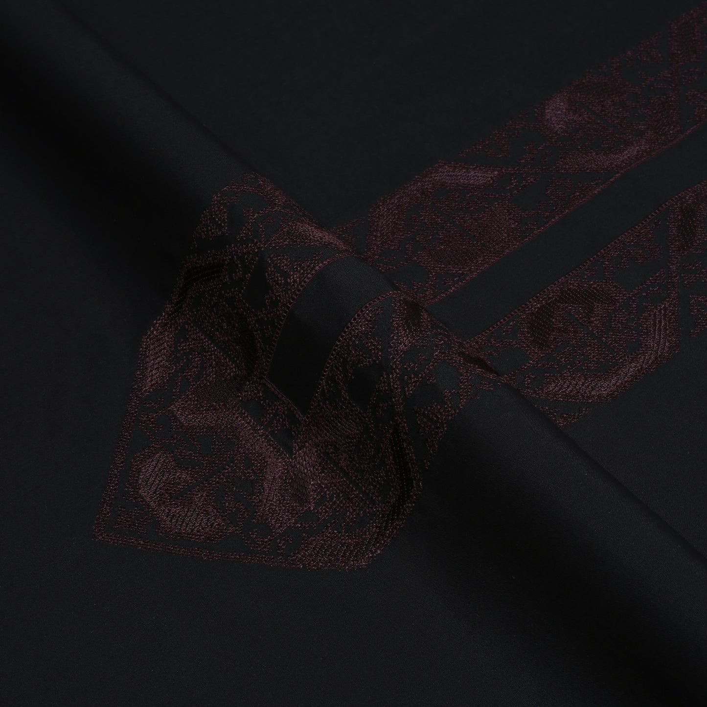 Black Men Unstitch Cross-Print Stitch Effect Embroidered Neckline