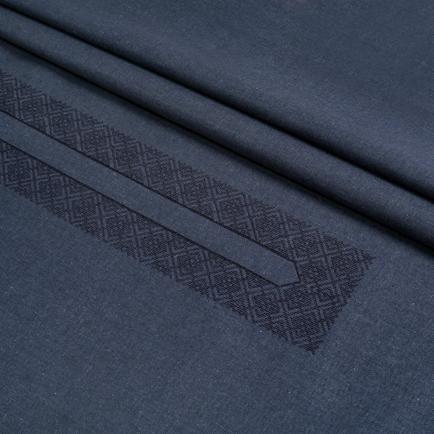 Men Unstitch Neckline Embroidered Khaddar - Lava Grey