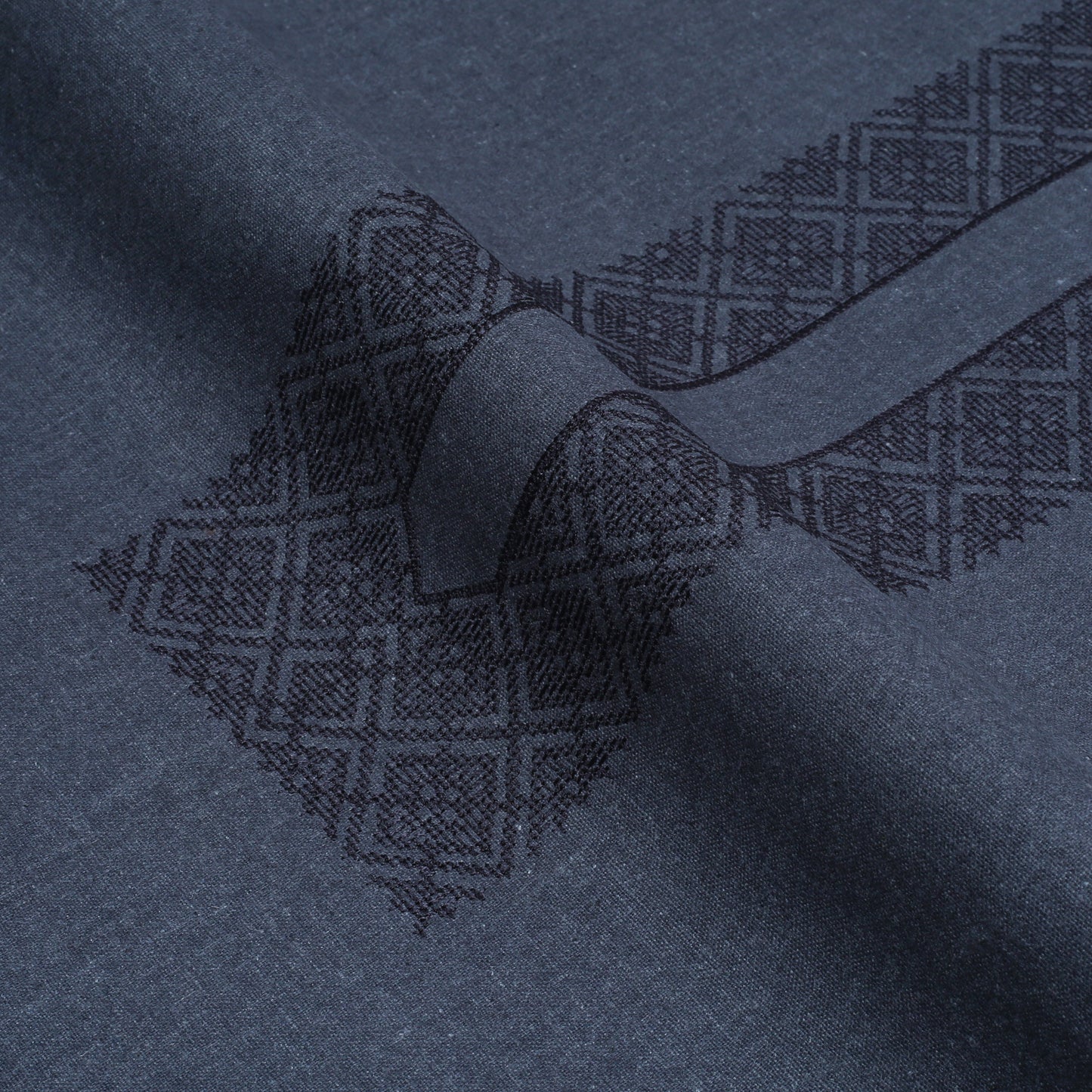 Men Unstitch Neckline Embroidered Khaddar - Lava Grey