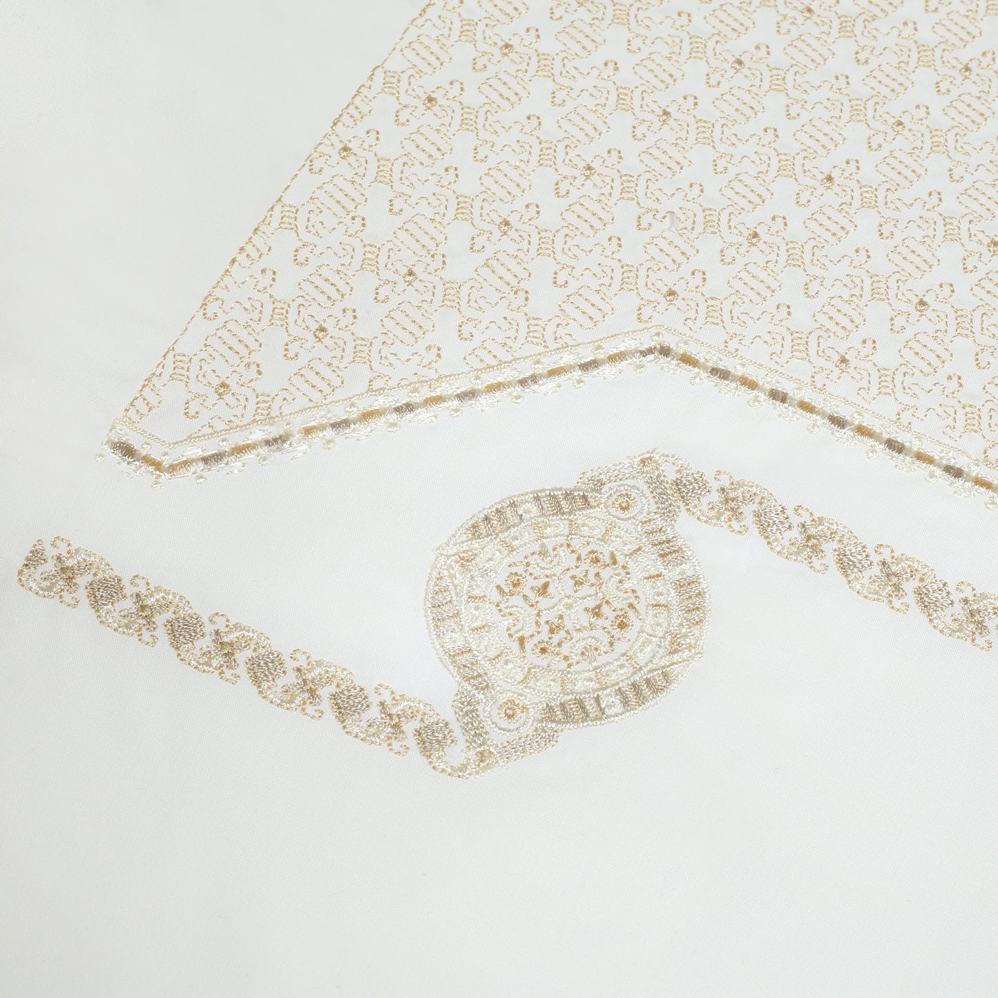 Men’s Embroidered Kameez Shalwar in Cream