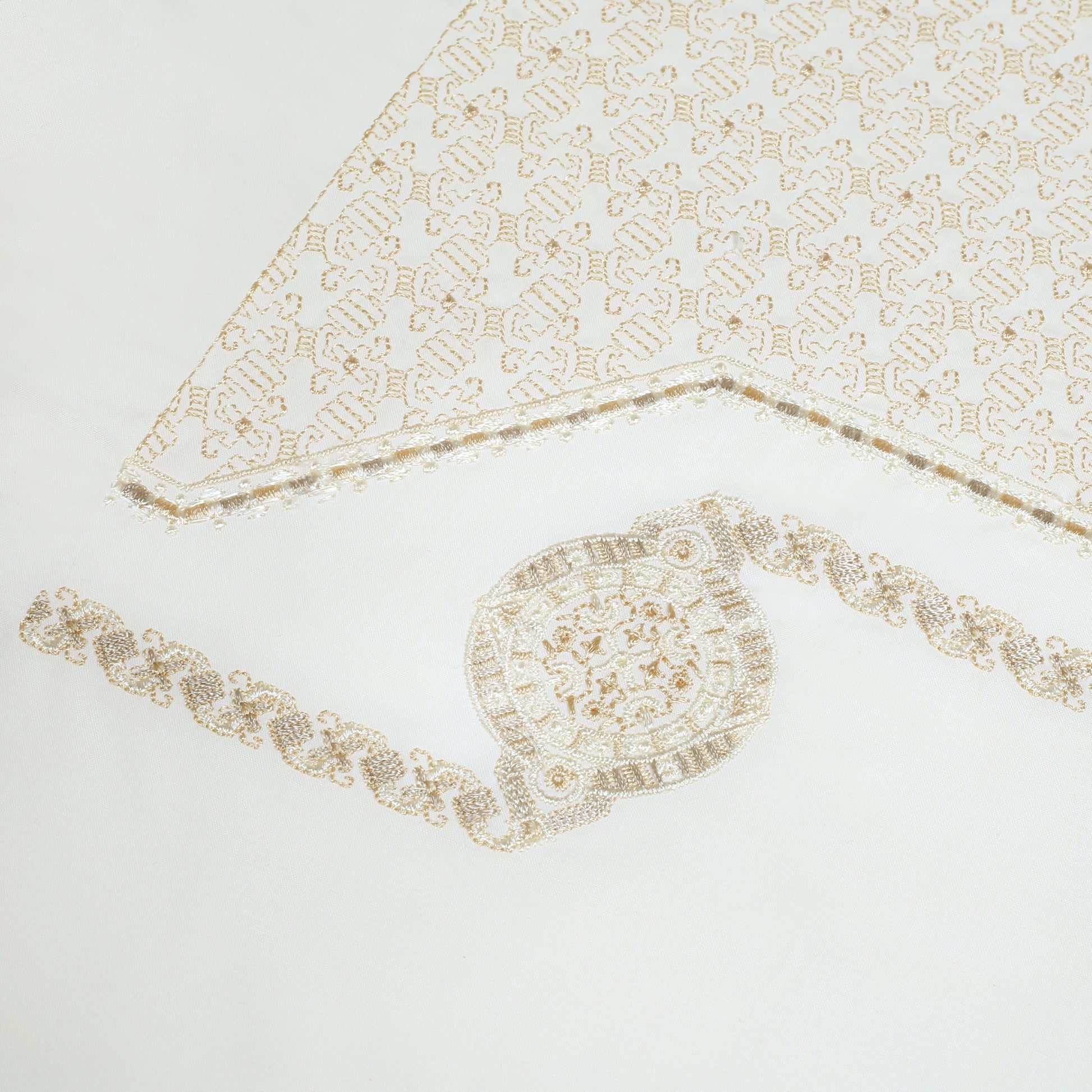 Men’s Embroidered Kameez Shalwar in Cream