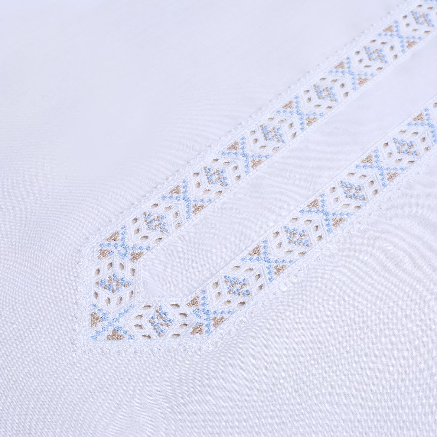 Men’s Off-White Embroidered Kameez Shalwar - Multi-Thread Design