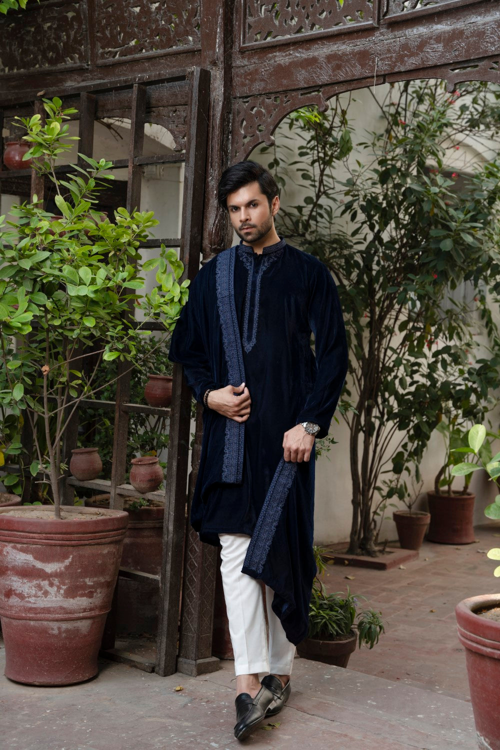 Navy Men Luxury Embroidered Velvet Shawl