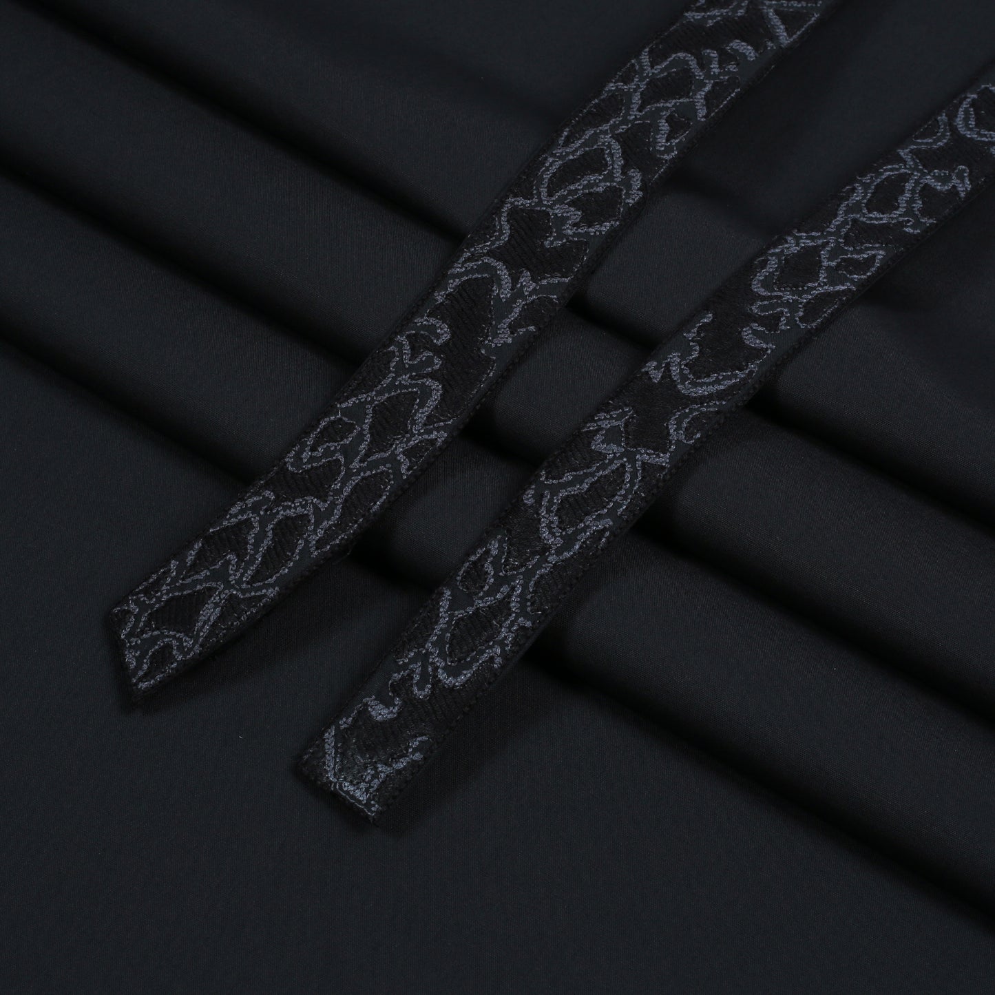 Men Unstitch Multi-Colored Scale Effect Embroidered Bann/Placket With Neckline Kameez Shalwar With Signature Pattern Embroidery Design - Black