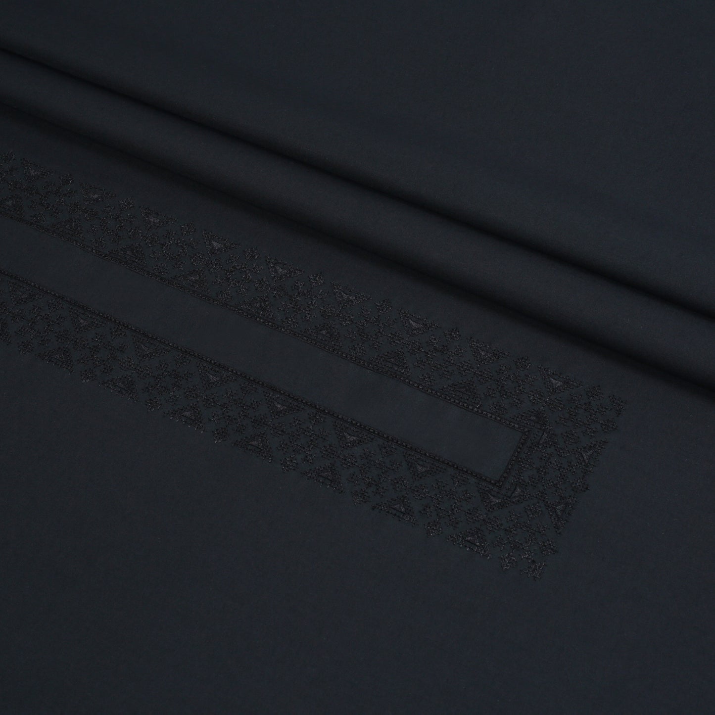 Men Unstitch Multi-Colored Embroidered Bann/Placket With Self-Thread Neckline Kameez Shalwar With Signature Pattern Embroidery Design - Black