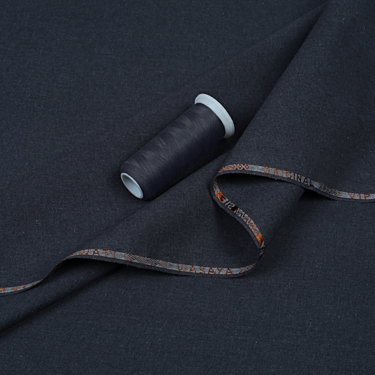 Men Unstitch Contrast-Embroidered Khaddar Kameez Shalwar - Charcoal