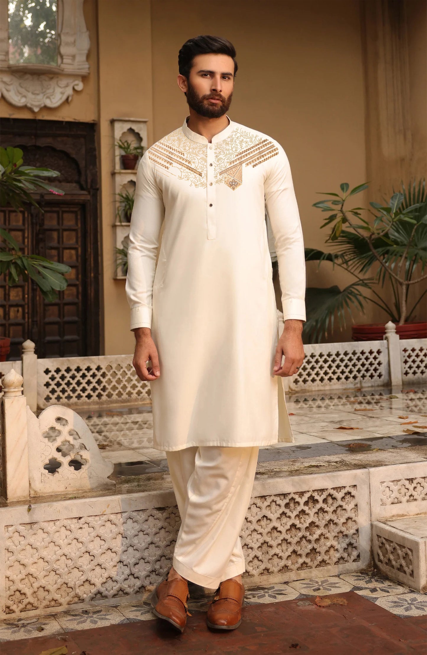 Men’s Cream Embroidered Kameez Shalwar – Monochrome Edit'25