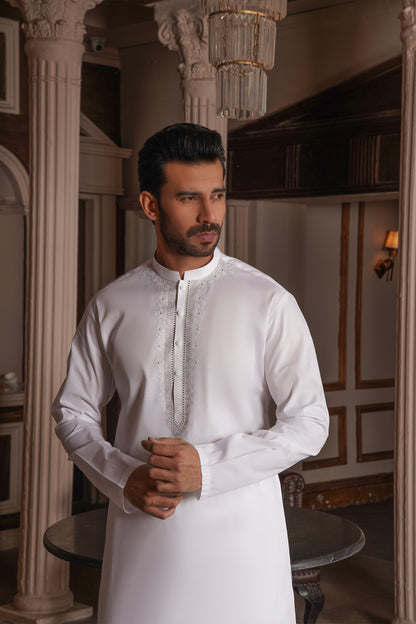 Off-White Embroidered Cotton Kameez Shalwar – Virsa Summer 2025