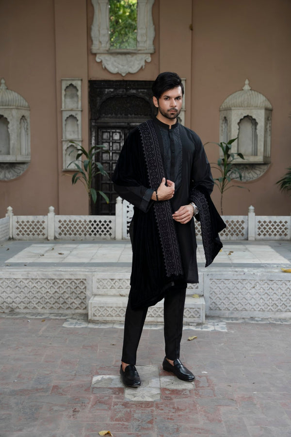 Men Luxury Embroidered Velvet Shawl Black